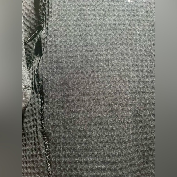 Patagonia Men's Black Waffle Knit R1 Pullover - Size S - Picture 5 of 6